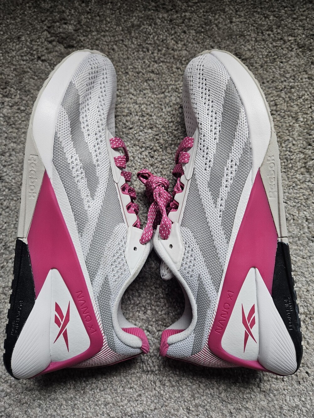 Reebok Women's Nano Sneakers X1 1.0 size 9.5 NEW Condition